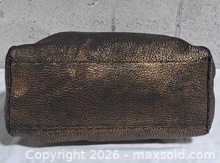 MaxSold Auction: Mulberry Fox Lock Metallic Alexa Large Handbag - Markham (Ontario, Canada) SELLER MANAGED Downsizing Online Auction - Major Mackenzie Drive East