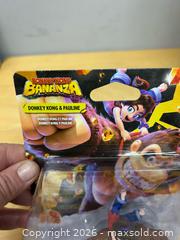 MaxSold Auction: collectable Donkey Kong & Pauline amiibo figure - Brampton (Ontario, Canada) PARTNER MANAGED Commercial Liquidation Online Auction - Rosedale Avenue West