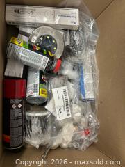 MaxSold Auction: misc box  - Brampton (Ontario, Canada) PARTNER MANAGED Commercial Liquidation Online Auction - Rosedale Avenue West