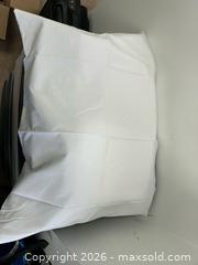 MaxSold Auction: x20 white standard pillow cases  - Brampton (Ontario, Canada) PARTNER MANAGED Commercial Liquidation Online Auction - Rosedale Avenue West