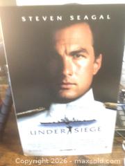MaxSold Auction: 1992 D.C Batman DarkKnight Comic Book  - Stonecrest (Georgia, USA) SELLER MANAGED Reseller Online Auction - Snapfinger Road