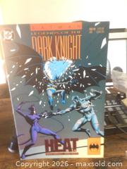 MaxSold Auction: 1993 D.C Batman DarkKnight Comic Book  - Stonecrest (Georgia, USA) SELLER MANAGED Reseller Online Auction - Snapfinger Road