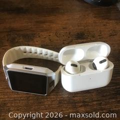MaxSold Auction: Apple iPod and a smart watch  - Stonecrest (Georgia, USA) SELLER MANAGED Reseller Online Auction - Snapfinger Road