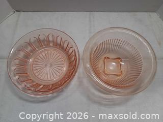 MaxSold Auction: Set of 5 Pink/Peach Glass Serving Pieces - Toronto (Ontario, Canada) PARTNER MANAGED Reseller Online Auction - Queen Street West
