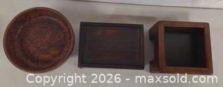 MaxSold Auction: Set of Three antique & vintage Wooden Decorative Pieces: Bowl, Box, Small Stand - Toronto (Ontario, Canada) PARTNER MANAGED Reseller Online Auction - Queen Street West