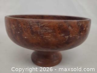 MaxSold Auction: Set of Three antique & vintage Wooden Decorative Pieces: Bowl, Box, Small Stand - Toronto (Ontario, Canada) PARTNER MANAGED Reseller Online Auction - Queen Street West