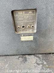 MaxSold Auction: 15-inch PA Speaker - Decatur (Georgia, USA) SELLER MANAGED Reseller Online Auction - North Druid Hills Road (STORAGE)