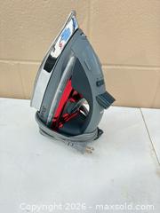 MaxSold Auction: Shark iron  - Decatur (Georgia, USA) SELLER MANAGED Reseller Online Auction - North Druid Hills Road (STORAGE)