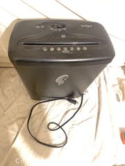 MaxSold Auction: Omnitech Strip-Cut Paper Shredder, 6-Sheet Capacity - Toronto (Ontario, Canada) SELLER MANAGED Downsizing Online Auction -  Rutherford Avenue