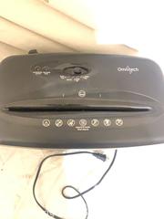 MaxSold Auction: Omnitech Strip-Cut Paper Shredder, 6-Sheet Capacity - Toronto (Ontario, Canada) SELLER MANAGED Downsizing Online Auction -  Rutherford Avenue