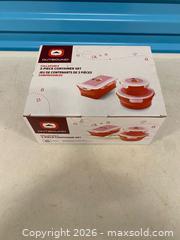 MaxSold Auction: Outbound Collapsible Silicone Food Storage Container Set – 3 Piece – New in Box  - Vancouver (British Columbia, Canada) SELLER MANAGED Reseller Online Auction - East 7th Avenue (STORAGE)