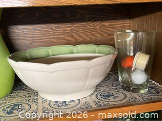 MaxSold Auction: Four Shelves Of Home Decor - Gilroy (California, USA) SELLER MANAGED Estate Sale Online Auction - Santa Paula Drive