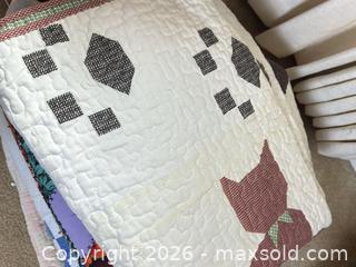 MaxSold Auction: Lot of Linens - B - Gilroy (California, USA) SELLER MANAGED Estate Sale Online Auction - Santa Paula Drive