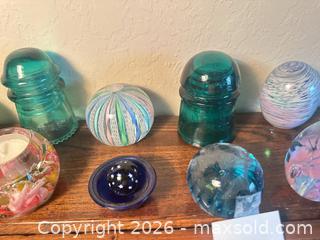 MaxSold Auction: Lot of Trinkets Smalls - Glass Eggs Green Insulator + More  - Gilroy (California, USA) SELLER MANAGED Estate Sale Online Auction - Santa Paula Drive