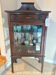 MaxSold Auction: vintage Chippendale-style curio display cabin - Gilroy (California, USA) SELLER MANAGED Estate Sale Online Auction - Santa Paula Drive