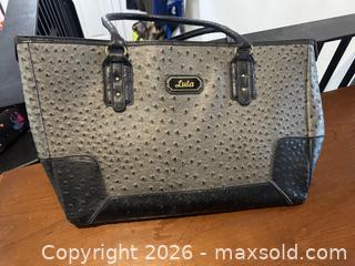 MaxSold Auction: LARGE TOTE STYLE PURSE - Hamilton (Ontario, Canada) SELLER MANAGED Downsizing Online Auction - Picton Street East