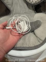 MaxSold Auction: MUNCHKIN BABY SWING - Hamilton (Ontario, Canada) SELLER MANAGED Downsizing Online Auction - Picton Street East