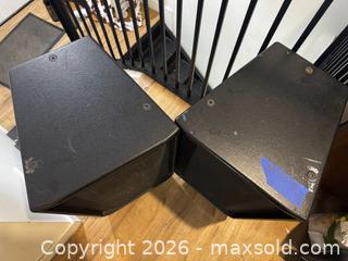 MaxSold Auction: SET OF 2 LARGE SPEAKERS - Hamilton (Ontario, Canada) SELLER MANAGED Downsizing Online Auction - Picton Street East