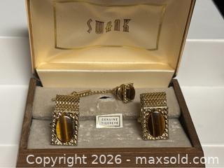 MaxSold Auction: Genuine Swank Tiger Eye Wrap Around Cuff Links Vintage Gold Tone Original Box NEW - Campbell (California, USA) PARTNER MANAGED Estate Sale Online Auction -  Dell Avenue