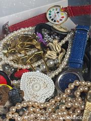 MaxSold Auction: Mixed Jewelry Lot – Repair, Craft & Art Projects - Campbell (California, USA) PARTNER MANAGED Estate Sale Online Auction -  Dell Avenue