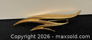 MaxSold Auction: Vintage Signed Crown Trifari Gold-Tone 3D Leaf Brooch – 1960s - Campbell (California, USA) PARTNER MANAGED Estate Sale Online Auction -  Dell Avenue
