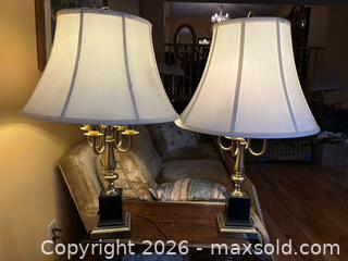 MaxSold Auction: 2 Lamps - Toronto (Ontario, Canada) SELLER MANAGED Estate Sale Online Auction - Glenthorne Drive