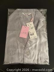 MaxSold Auction: Ban Liang silk pajama set - Toronto (Ontario, Canada) SELLER MANAGED Estate Sale Online Auction - Glenthorne Drive