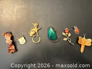 MaxSold Auction: Costume Jewelry - Toronto (Ontario, Canada) SELLER MANAGED Estate Sale Online Auction - Glenthorne Drive