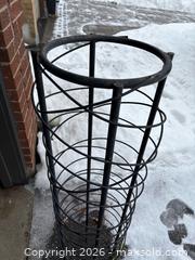 MaxSold Auction: Iron garden trellis - Toronto (Ontario, Canada) SELLER MANAGED Estate Sale Online Auction - Glenthorne Drive
