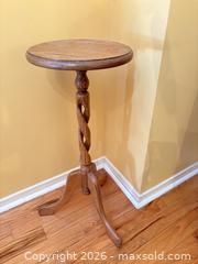 MaxSold Auction: Pedestal Plant Stand - Toronto (Ontario, Canada) SELLER MANAGED Estate Sale Online Auction - Glenthorne Drive