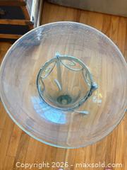 MaxSold Auction: Vase in stand - Toronto (Ontario, Canada) SELLER MANAGED Estate Sale Online Auction - Glenthorne Drive