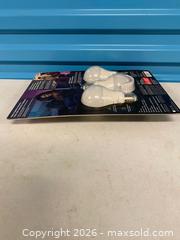 MaxSold Auction: Globe Electric WiFi Smart LED Bulbs A19 RGB Tunable White 3 Pack E26  - Vancouver (British Columbia, Canada) SELLER MANAGED Reseller Online Auction - East 7th Avenue (STORAGE)