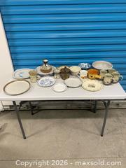 MaxSold Auction: Mixed Pottery, Mugs & Serving Ware Lot - Vancouver (British Columbia, Canada) SELLER MANAGED Reseller Online Auction - East 7th Avenue (STORAGE)