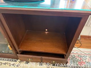 MaxSold Auction: Entertainment Center - Le Roy (New York, USA) SELLER MANAGED Estate Sale Online Auction - Wescott Road