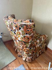 MaxSold Auction: Floral Pattern Spinning Chair w/ Ottoman - Le Roy (New York, USA) SELLER MANAGED Estate Sale Online Auction - Wescott Road