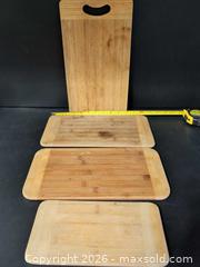 MaxSold Auction: Bamboo/Wood 4-Piece Cutting Board Set, Medium (largest) - Ottawa (Ontario, Canada) SELLER MANAGED Downsizing Online Auction - Regiment Avenue