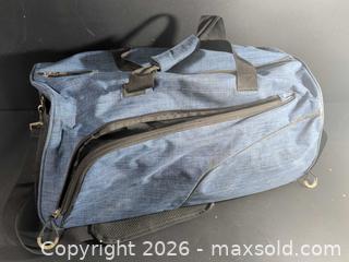 MaxSold Auction: Blue Small Polyester Gym Bag with Adjustable Shoulder Strap - Ottawa (Ontario, Canada) SELLER MANAGED Downsizing Online Auction - Regiment Avenue