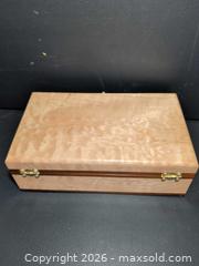 MaxSold Auction: Figured Maple Keepsake Box, 8–9 in, Natural Finish - Ottawa (Ontario, Canada) SELLER MANAGED Downsizing Online Auction - Regiment Avenue