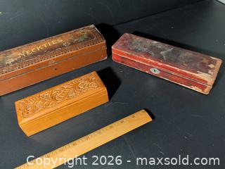 MaxSold Auction: Hand-Painted Carved Wooden Jewelry/Trinket Box with Hinged Lid - Ottawa (Ontario, Canada) SELLER MANAGED Downsizing Online Auction - Regiment Avenue