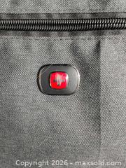 MaxSold Auction: SwissGear/Wenger Style Laptop Bag Briefcase, Fits Up to 15" - Ottawa (Ontario, Canada) SELLER MANAGED Downsizing Online Auction - Regiment Avenue