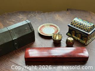 MaxSold Auction: Lot of Misc. Vintage Items  - Victoria (British Columbia, Canada) SELLER MANAGED Estate Sale Online Auction - Simcoe Street