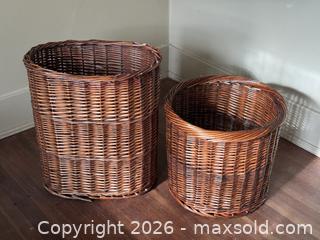 MaxSold Auction: Wicker Baskets - Victoria (British Columbia, Canada) SELLER MANAGED Estate Sale Online Auction - Simcoe Street