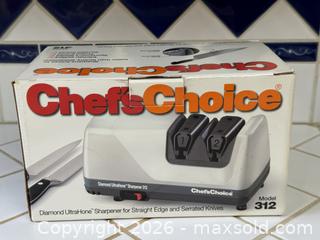 MaxSold Auction: Chefs Choice 312 Diamond UltraHone Knife Sharpener -  Mountain View (California, USA) SELLER MANAGED Estate Sale Online Auction - Clark Avenue
