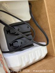 MaxSold Auction: Chefs Choice 312 Diamond UltraHone Knife Sharpener -  Mountain View (California, USA) SELLER MANAGED Estate Sale Online Auction - Clark Avenue