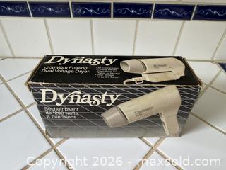 MaxSold Auction: Dynasty 1200 Watt Folding Dual Voltage Dryer -  Mountain View (California, USA) SELLER MANAGED Estate Sale Online Auction - Clark Avenue