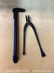 MaxSold Auction: Japanese Bonsai Tool and Nail Puller -  Mountain View (California, USA) SELLER MANAGED Estate Sale Online Auction - Clark Avenue