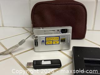 MaxSold Auction: Sony Cyber-shot DSC-T100 Super SteadyShot Digital Camera with/ Accessories -  Mountain View (California, USA) SELLER MANAGED Estate Sale Online Auction - Clark Avenue