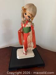 MaxSold Auction: Vintage Japan Geisha Asian Oriental Doll Figurine -  Mountain View (California, USA) SELLER MANAGED Estate Sale Online Auction - Clark Avenue