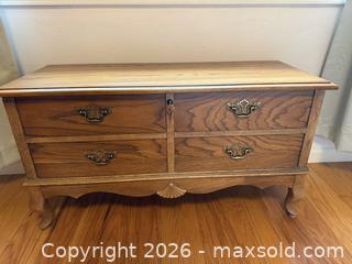 MaxSold Auction: Vintage Lane Cedar Blanket Chest. Beautiful!  -  Mountain View (California, USA) SELLER MANAGED Estate Sale Online Auction - Clark Avenue