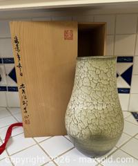 MaxSold Auction: Vintage Raku Hand Thrown Crackle Glazed Pottery Vase -  Mountain View (California, USA) SELLER MANAGED Estate Sale Online Auction - Clark Avenue